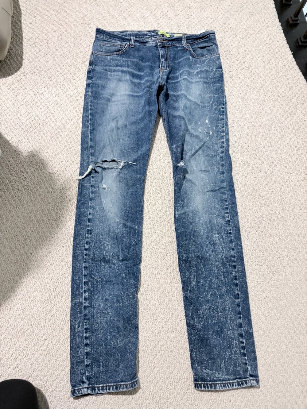 Rare Versace Jeans Men’s Distressed Denim Size 36